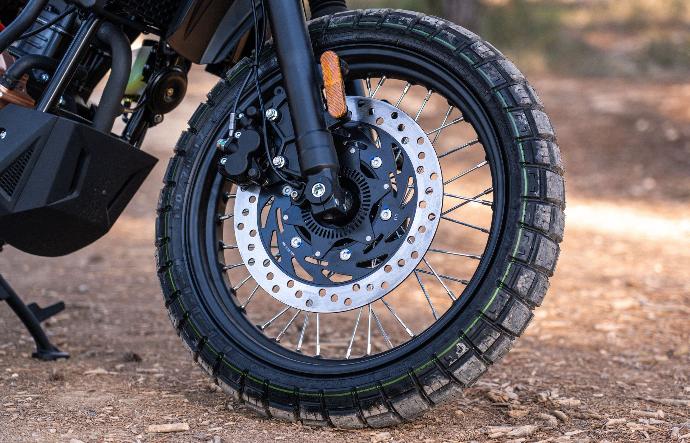 [REBBE 125 SCRAMBLER] Spoked rims